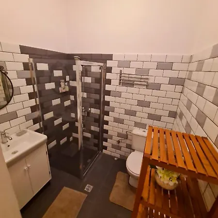 Zig Zag 4- Old Town Apartment