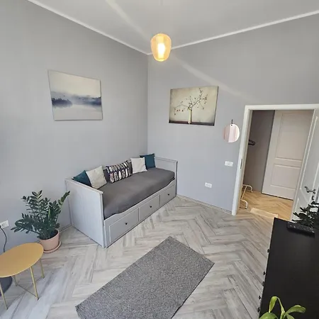 Zig Zag 4- Old Town Apartment