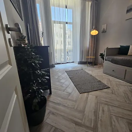 Zig Zag 4- Old Town Apartment